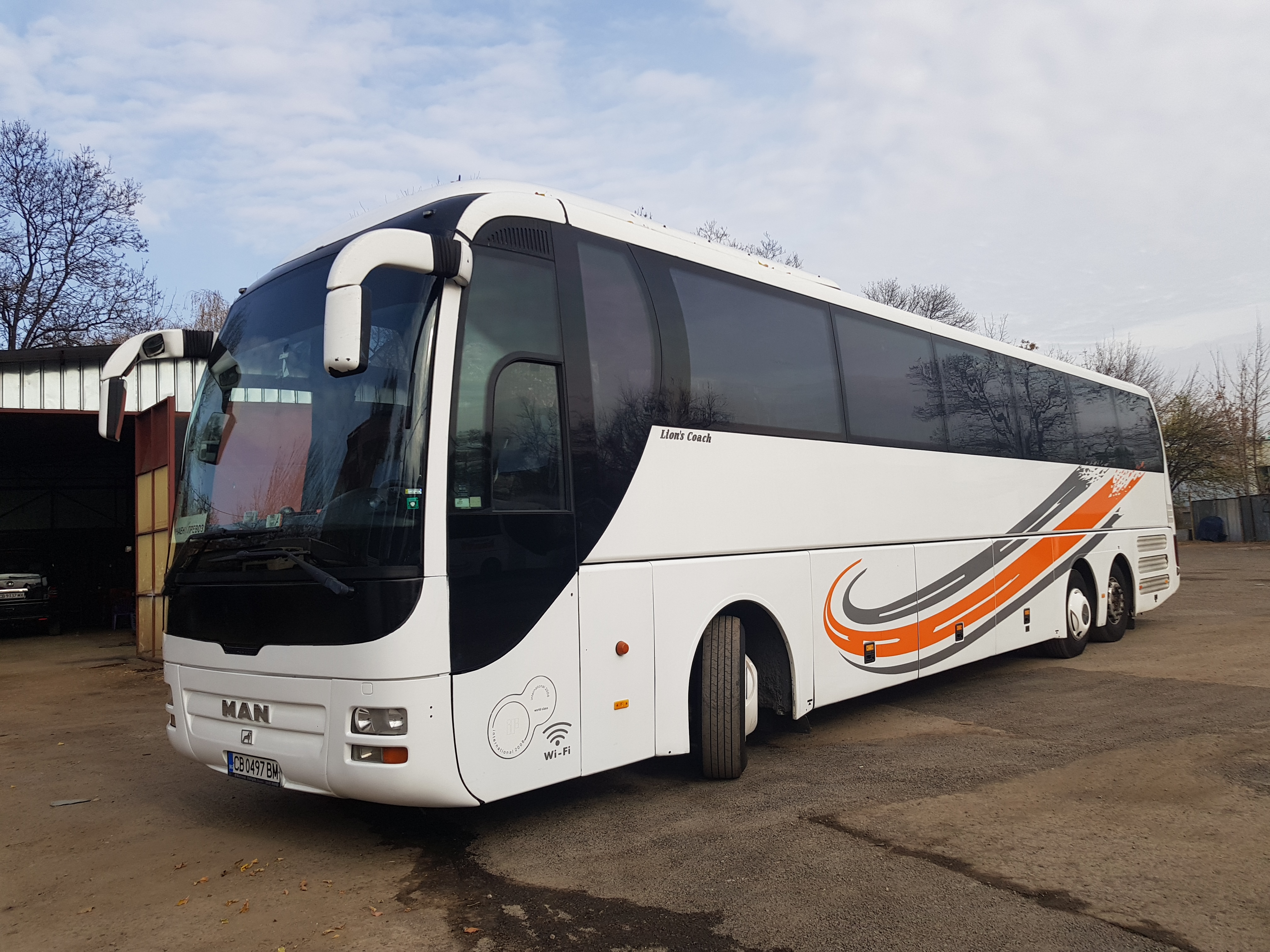 Автобус МАН, Места: 56+1